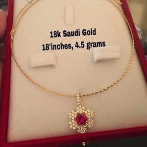 Barbie Dreamz BURGUNDY GARNET RED /& GOLD METAL SQUARES NECKLACE Doll Jewelry